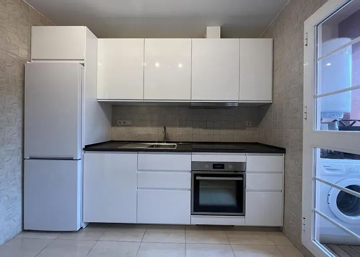 2173-Superb Apt With Amazing Seaview